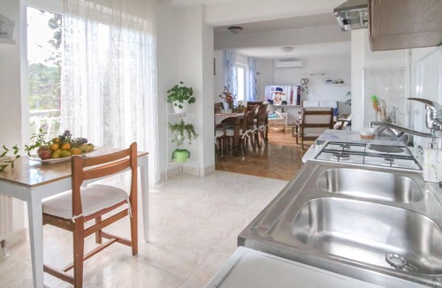 Suhac House | Amazing home in Suhac