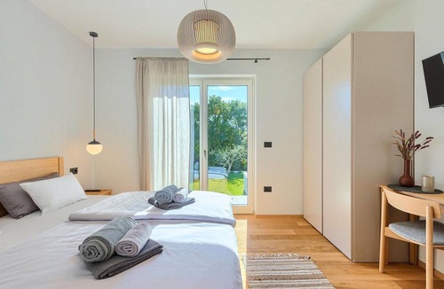 Markovac House | Amazing home in Visnjan