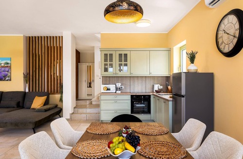 Vrbnik House | Amazing home in Vrbnik with sauna