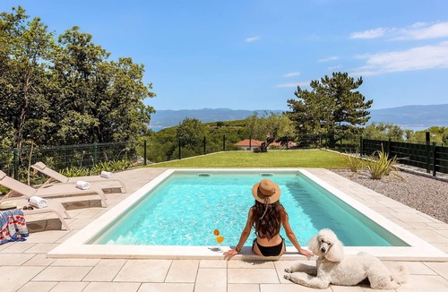 Vrbnik House | Amazing home in Vrbnik with sauna