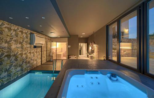 Vrh House | Amazing Home In Vrh With Sauna