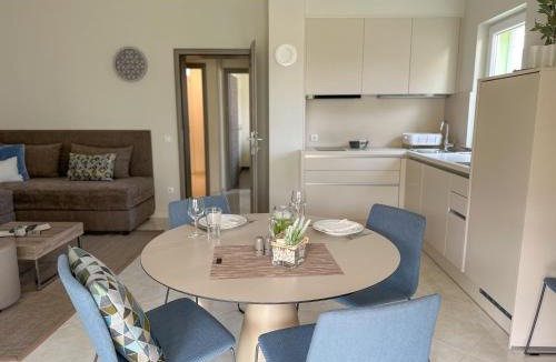 Jurandvor Apartment | ANESA - Apartment Baska mit Privatterrasse, Laube und Grill sowie große Poolarea