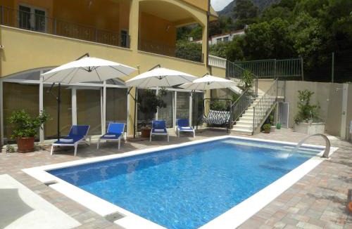 Makarska Apartment | Anka Strman