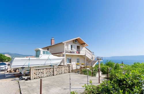 Novi Vinodolski Apartment | Apartments and Room Drazen (86521-A1) - Novi Vinodolski (Crikvenica)