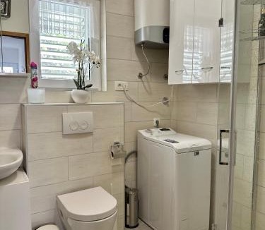 Mimice Apartment | Apartament Sunny Mimice z widokiem na morze