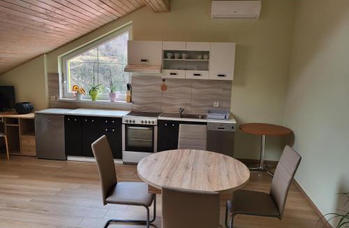 Kambresko Apartment | apartma jermol