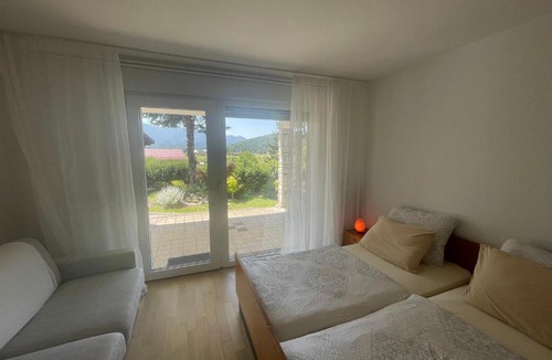 Cerknica Apartment | Apartma Loško