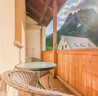 Log pod Mangartom Apartment | Apartma Miranda