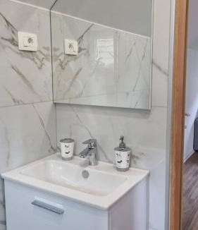 Tolmin Apartment | Apartma Pod orehom