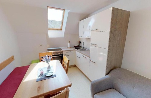 Bohinjska Bistrica Apartment | Apartmaji pri Marodnu