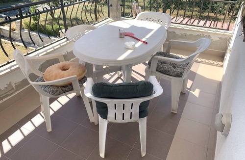 Melnica Apartment | Apartman 6 + 2, a property with a garden and 3 balconys, located in Istria