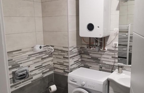 Durdevac Apartment | Apartman Batuda Đurđevac,Self check in,5G, Parking,R1,FREE WELLNESS 150m od apartmana uključen u cijenu