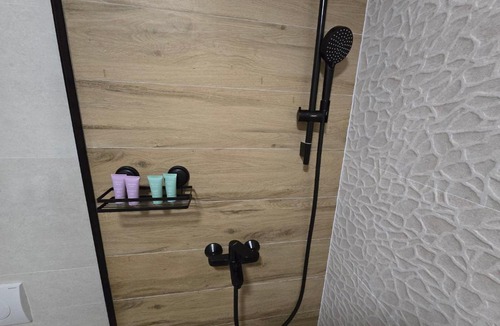 Osijek Apartment | Apartman FIŠBAH 5 self CHECK-IN, FREE PRIVATE PARKING