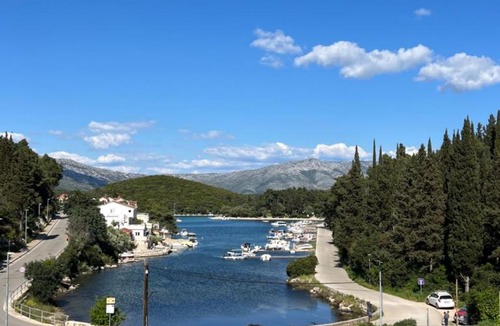 Cove Tri Zala (Zrnovo) Apartment | Apartman Kalac