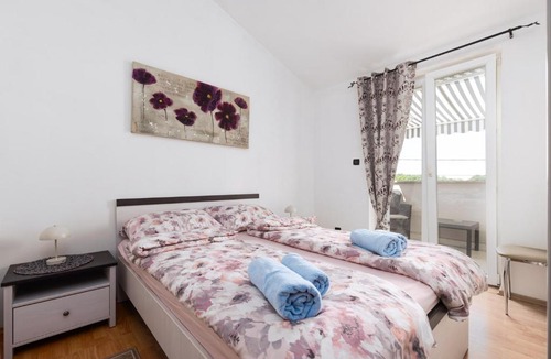 Nova Vas Apartment | Apartman Mely
