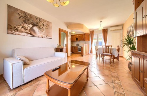 Vrbnik Apartment | Apartman Pina