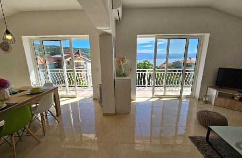Opric Apartment | Apartman Ruza 2