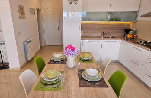 Opric Apartment | Apartman Ruza 2