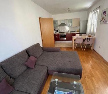 Bidol Apartment | Apartman S & S