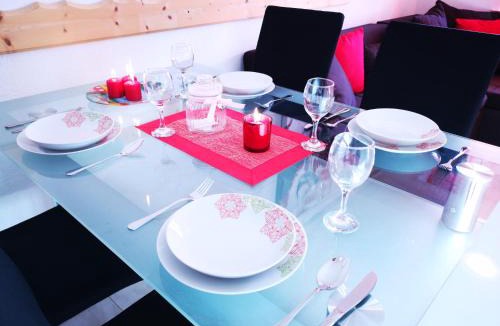 Omisalj Apartment | Apartman "Sabine red" with heated pool
