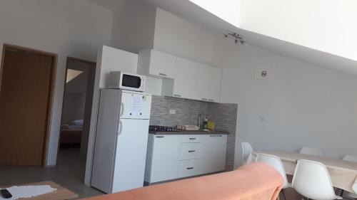 Metajna Apartment | Apartman Sobe Magdalena