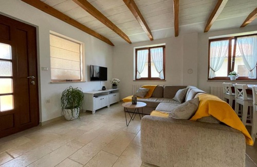 Trviz Apartment | Apartman Stenice