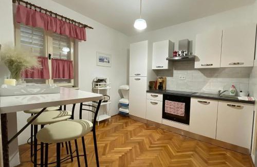 Palit House | Apartmani Zorica