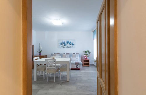 Murine Apartment | Apartment 1709