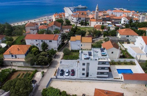 Turanj Apartment | APARTMENT 2 Villa Stella Deluxe with a heated swimming pool, jacuzzi, sauna and BBQ