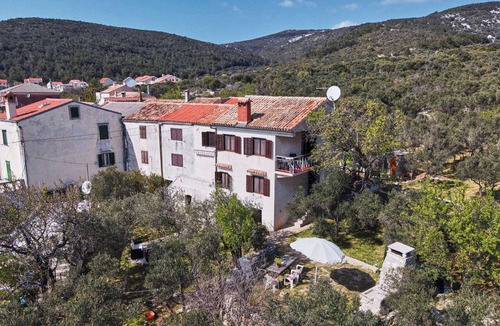 Martinscica Apartment | Apartment 2440/244325 (Kvarner - Martinšćica), 200m from the beach
