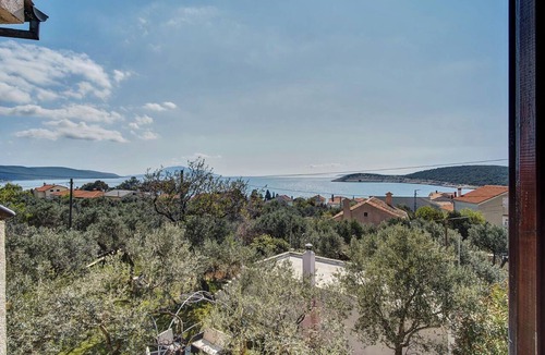 Martinscica Apartment | Apartment 2440/244326 (Kvarner - Martinšćica), 200m from the beach