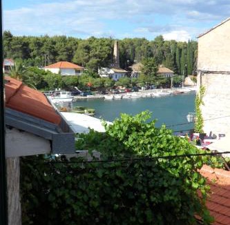 Vrboska Apartment | Apartment Antonia
