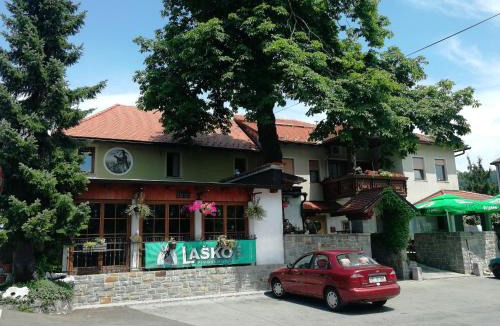 Postojna Apartment | Apartment Brne