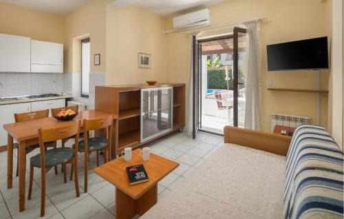 Kukci Apartment | Apartment Cerova Ii