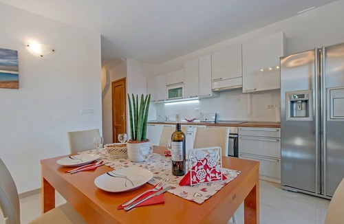 Nerezine Apartment | Apartment CLAIRE with large heated pool (50m2) and sea view in a quiet location in Nerezine on the island of Lošinj