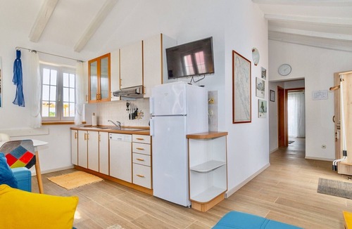 Nerezine Apartment | Apartment CLARA with 2 terraces with sea view 30m from the beach