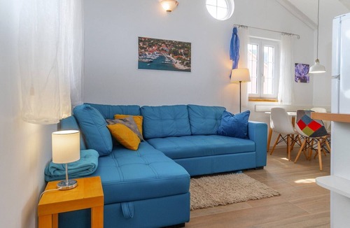 Nerezine Apartment | Apartment CLARA with 2 terraces with sea view 30m from the beach