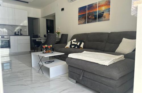 Kastel Luksic Apartment | Apartment Coastal Charm