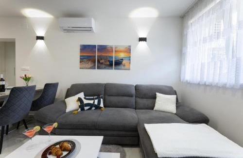 Kastel Luksic Apartment | Apartment Coastal Charm