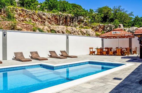Cesarica Apartment | Apartment Delfin-2 by Interhome
