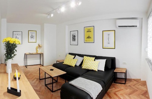 Rijeka Apartment | Apartment discoveRI by Irundo