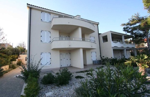 Silo Apartment | Apartment Djakovic Deni 1