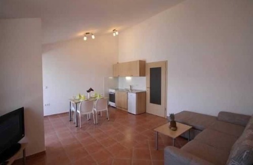 Silo Apartment | Apartment Djakovic Deni 2