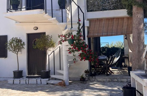 Cove Osibova (Milna) Apartment | Apartment Dolce Vita - 40 m to the sea & Beach-sleeps 3