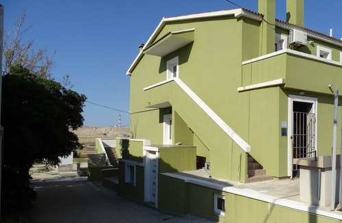 Dinjiska Apartment | Apartment Don - 90m from the sea: A4(5) - Dinjiska, Island Pag, Croatia