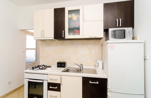 Montovjerna Apartment | Apartment Eulalija- One-Bedroom Apartment with Terrace and Sea View