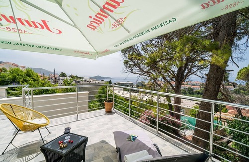 Montovjerna Apartment | Apartment Eulalija- One-Bedroom Apartment with Terrace and Sea View
