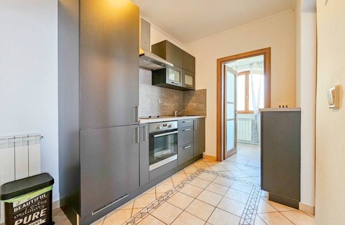 Crveni Vrh Apartment | Apartment für 3 Personen mit Meerblick by Interhome