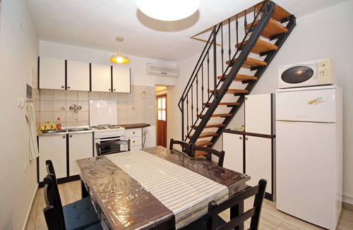 Baska Apartment | Apartment Fantov-Na Vrti (69221-A1) - Baska - island Krk