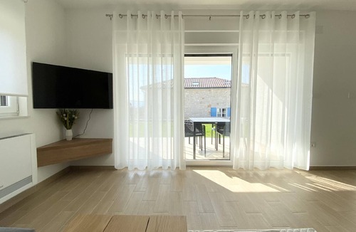 Marsici Apartment | Apartment for 4 persons approx. 55 qm in Kremenići, Kvarner Bay (Krk)